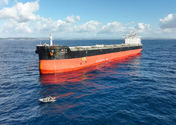 Greenpeace activists block coal ship from entering world’s largest coal port at Rising Tide blockade.