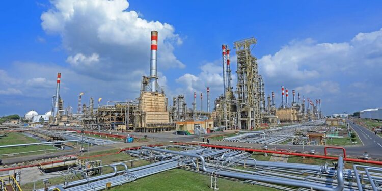 Indonesia plans sustainable aviation fuel production boost amid high costs