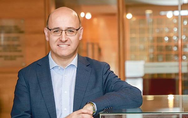 New INC Chair elected to lead negotiations on global plastic pollution treaty