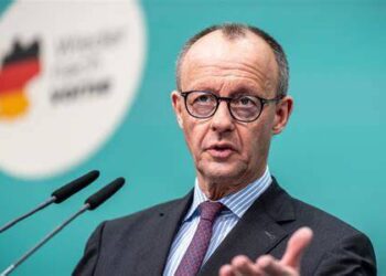 Germany unveils climate plan to cut emissions and fossil fuels