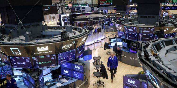 Global Crude Oil Prices Rise Amid Dimming Strait of Hormuz Resolution Prospects
