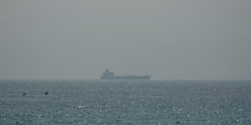 Global Shippers Reroute STS Transfers Amid Gulf Sanctions Risks