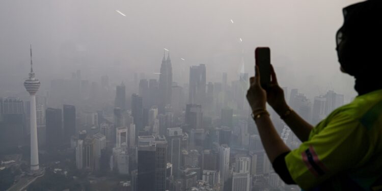 Malaysia’s Haze Crisis Estimated to Cause RM 8 Billion in Welfare Losses