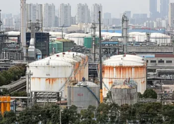 China’s Refined Oil Exports Surge 39.4% Amid Global Supply Disruptions