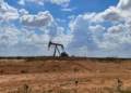 Oil Prices Retreat Amid Renewed Iran Diplomacy and Middle East Supply Concerns